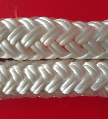 白い編みこみのポリエステル ロープ5mmのナイロン薄い編みこみのナイロン コード