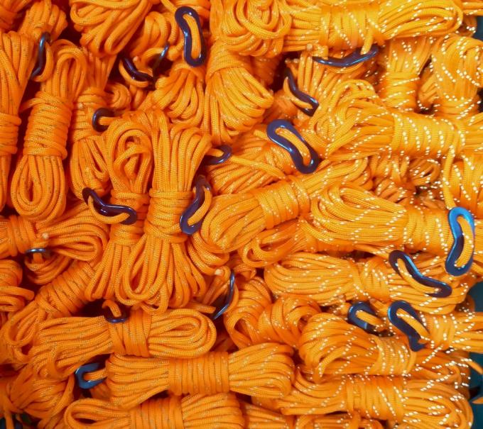 ナイロン反射テント ロープ550lbs Guylineは暗いT&Tで光る 0